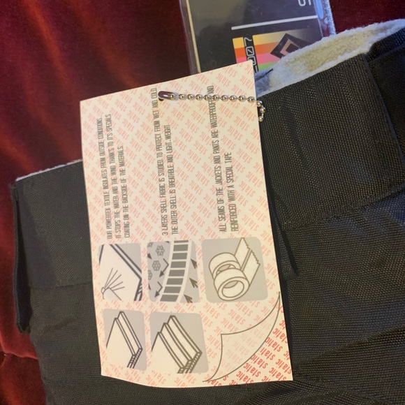 Ski/snowboard pants - size M - brand new - black - Picture 11 of 13